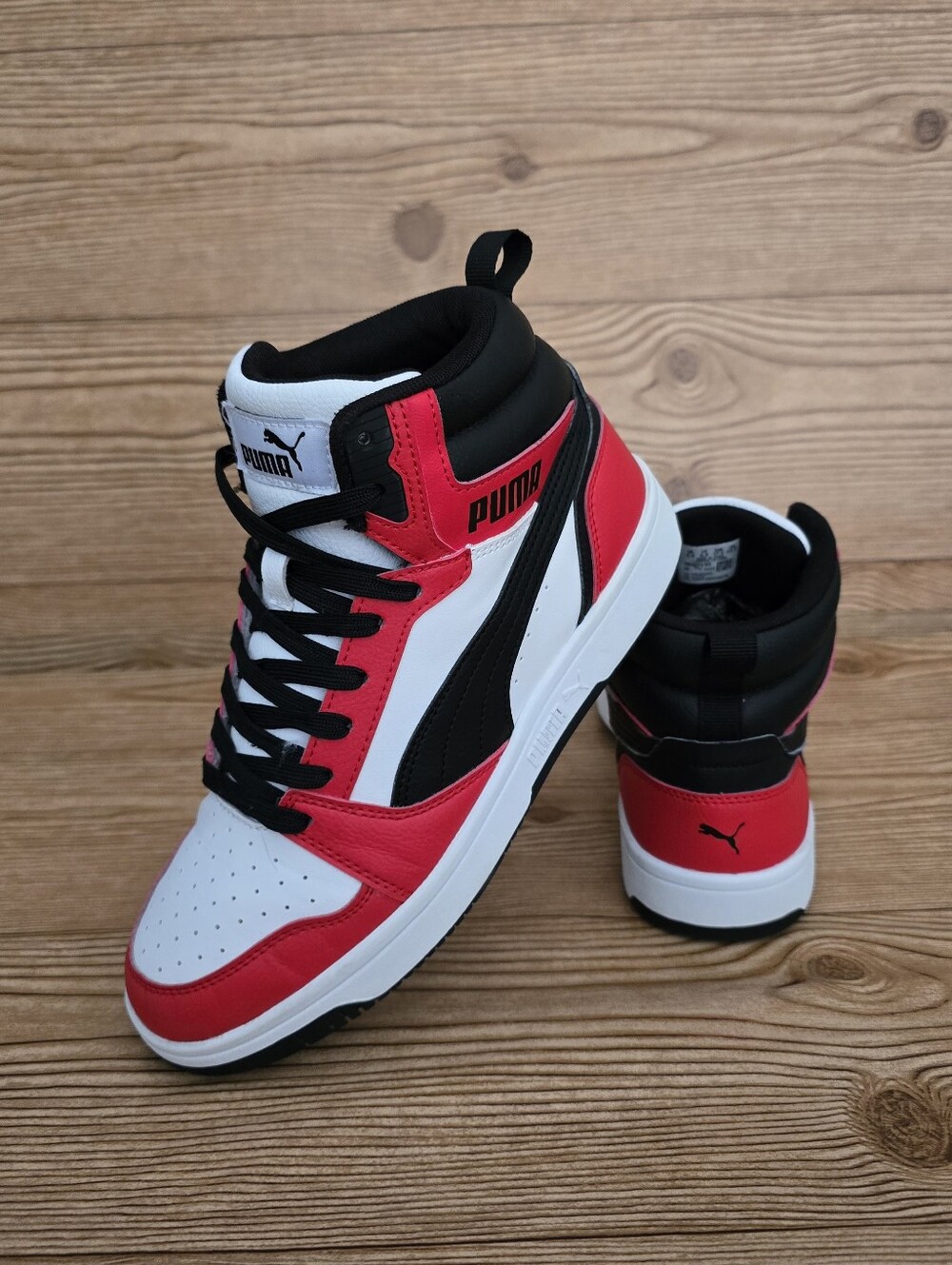 PUMA Rebound V6 Mid Sneakers